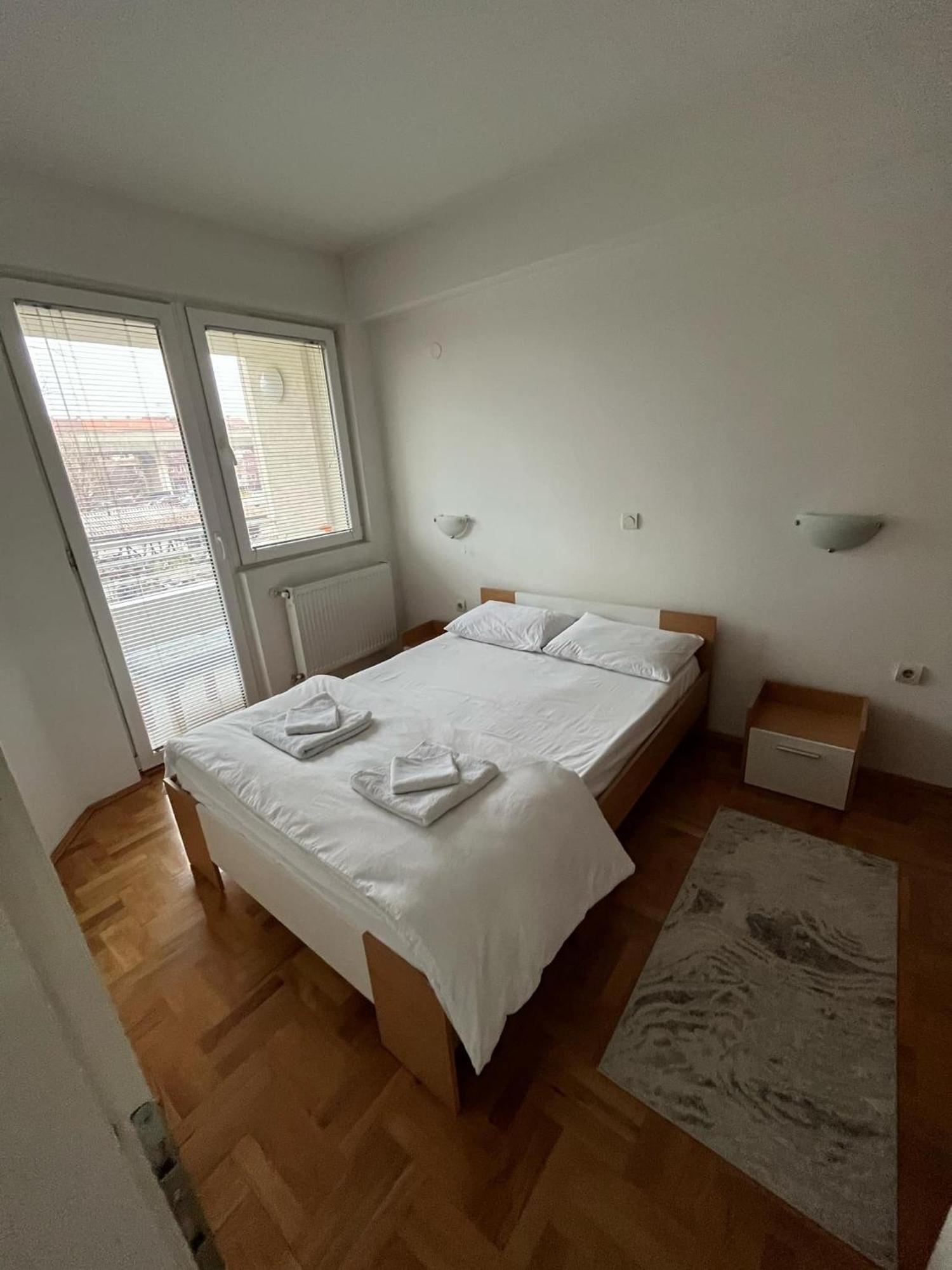 D Apartment-cozy Near To Busstation&citycenter Apartment *
